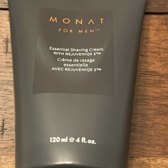 Brand new never opened Monat for Men Essential Shaving Cream Rejuvenique 4 oz - Picture 2 of 4